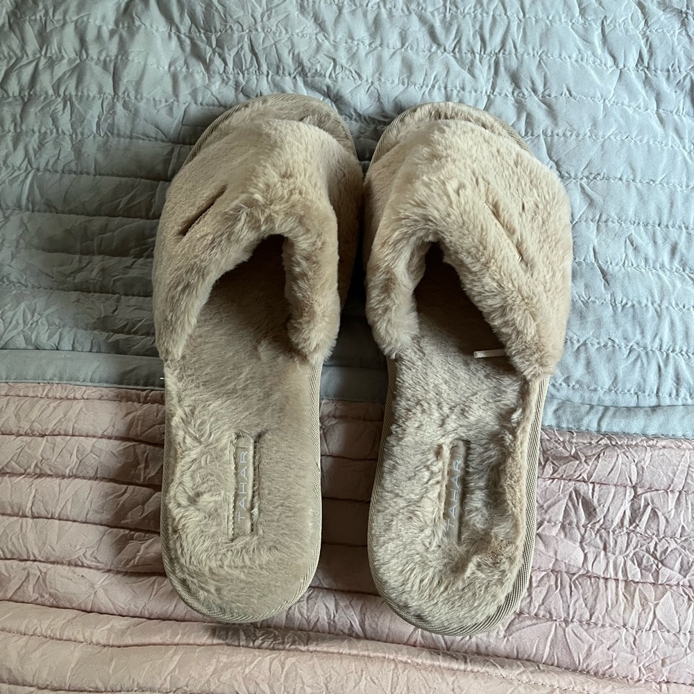 Slip on fluffy shoes. Size 10